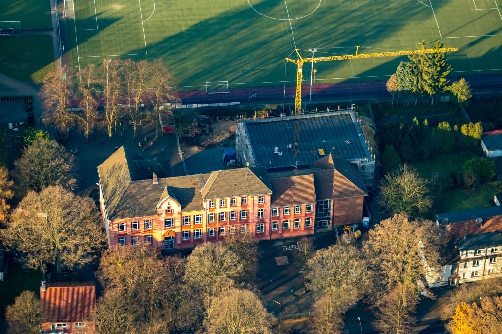 Luftbild Gladbeck - Herbstluftbild Schulgebäude der Josefschule Kath. Grundschule in Gladbeck im Bundesland Nordrhein-Westfalen, Deutschland