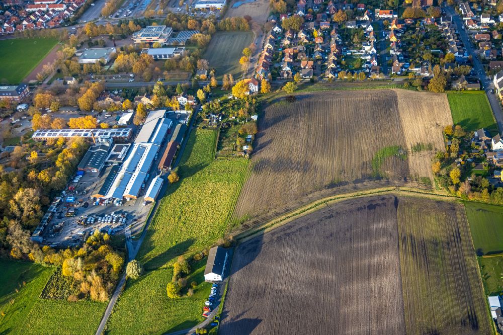 Luftaufnahme Hamm - Herbstluftbild Strukturen auf landwirtschaftlichen Feldern im Ortsteil Norddinker in Hamm im Bundesland Nordrhein-Westfalen, Deutschland
