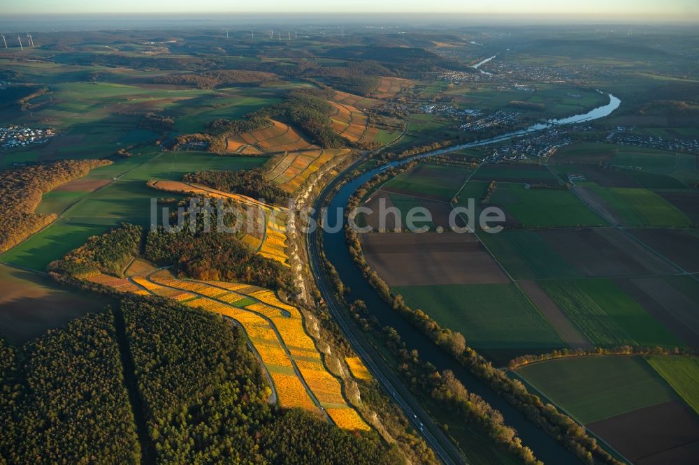 Stetten aus der Vogelperspektive: Herbstluftbild Weinbergs- Landschaft der Winzer- Gebiete in Stetten im Bundesland Bayern, Deutschland
