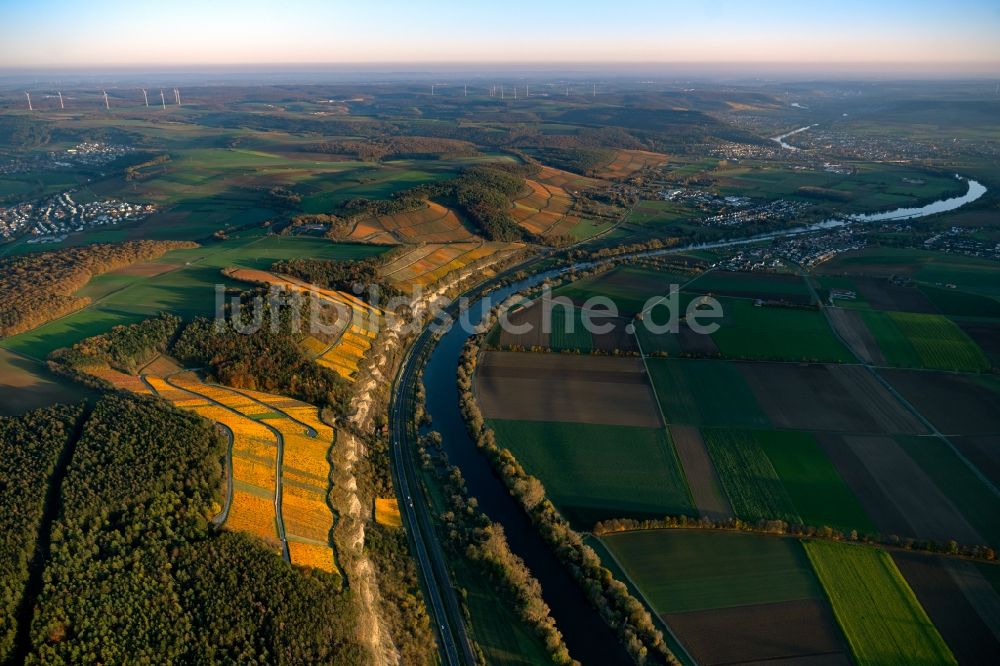 Luftbild Stetten - Herbstluftbild Weinbergs- Landschaft der Winzer- Gebiete in Stetten im Bundesland Bayern, Deutschland