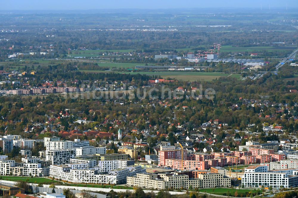 München von oben - Herbstluftbild Wohngebiet der Mehrfamilienhaussiedlung im Ortsteil Neuhausen-Nymphenburg in München im Bundesland Bayern, Deutschland