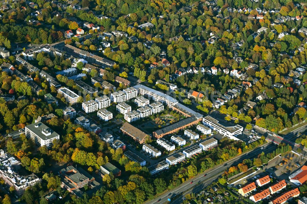 Hamburg von oben - Herbstluftbild Wohngebiet einer Reihenhaus- Siedlung zwischen Husarenhof und Am Husarendenkmal im Ortsteil Marienthal in Hamburg, Deutschland
