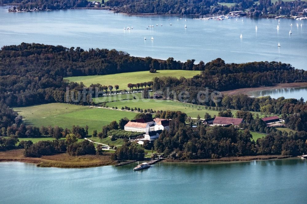 Luftaufnahme Chiemsee - Herreninsel auf dem Chiemsee im Bundesland Bayern, Deutschland