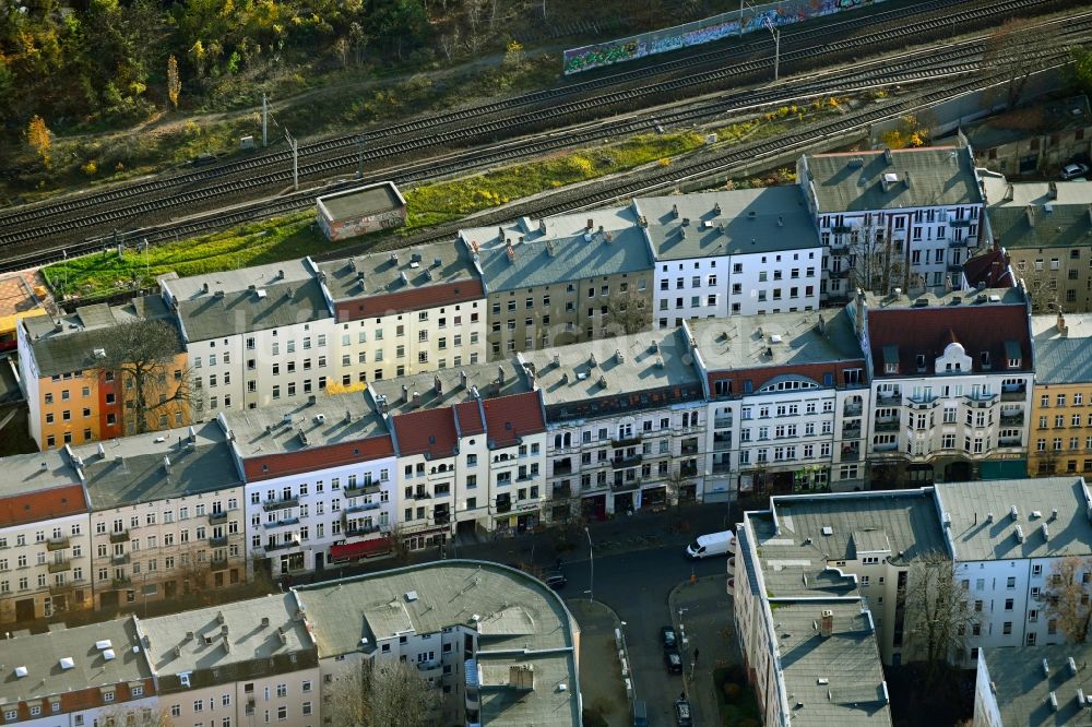 Berlin von oben - Historischer Altbau- Gebäudekomplex im Ortsteil Pankow in Berlin, Deutschland