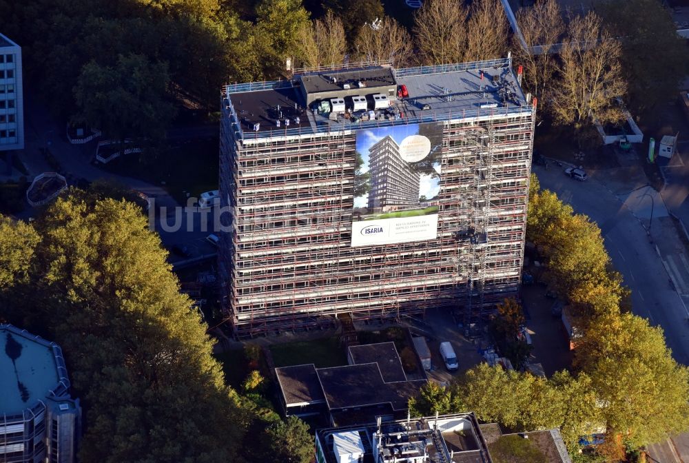 Hamburg von oben - Hochhaus- Baustelle der Hotelanlage Serviced Apartmenthaus „my4walls“ am Kapstadtring im Ortsteil Winterhude in Hamburg, Deutschland