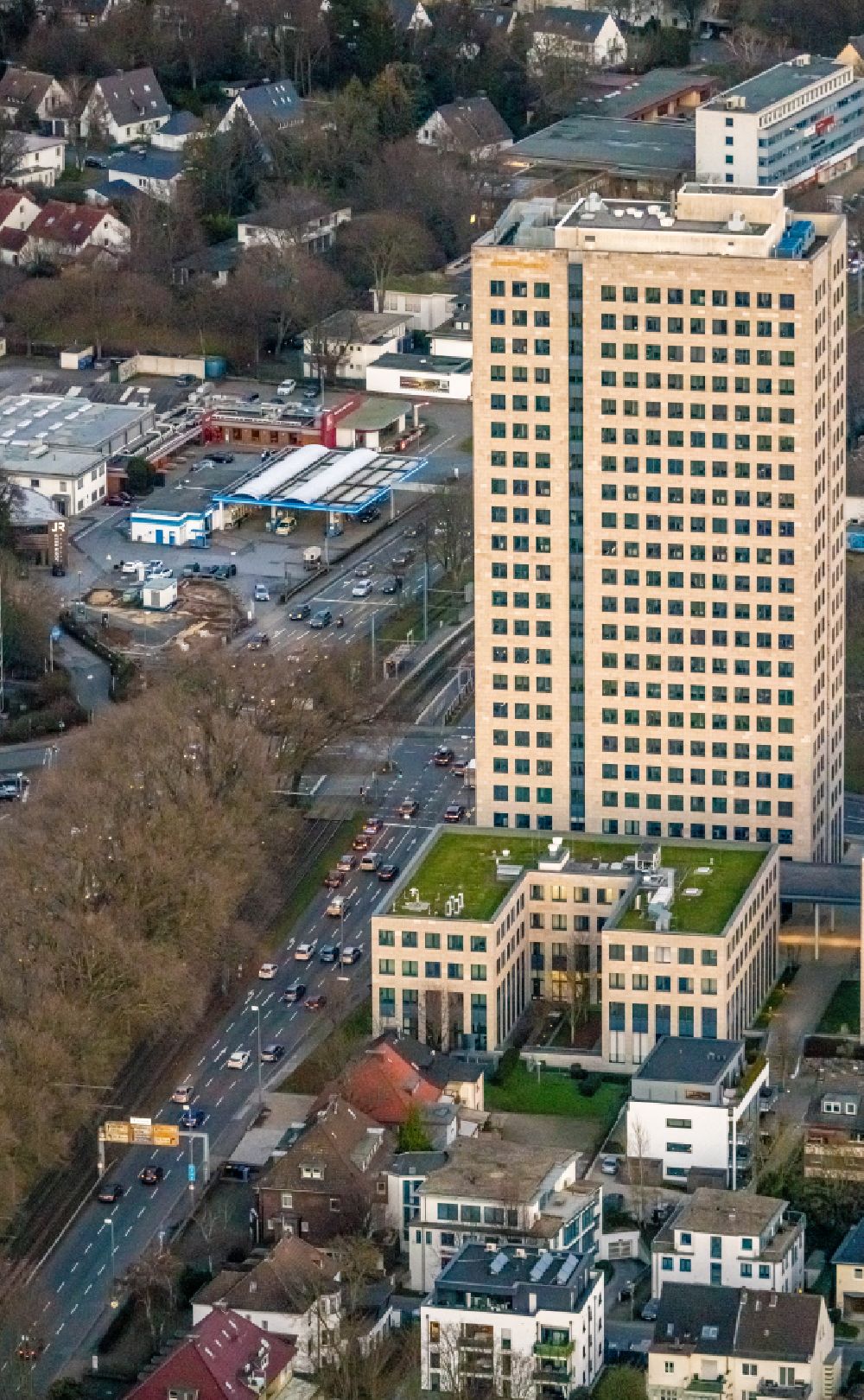 Luftbild Dortmund - Hochhaus- Gebäude der Commerzbank im Westfalentower im Ortsteil Innenstadt-Ost in Dortmund im Bundesland Nordrhein-Westfalen