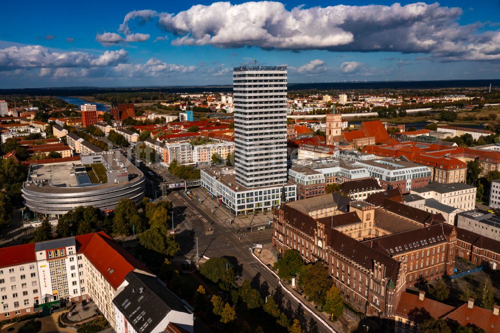 Luftbild Frankfurt (Oder) - Hochhaus- Gebäude Oderturm in Frankfurt (Oder) im Bundesland Brandenburg, Deutschland