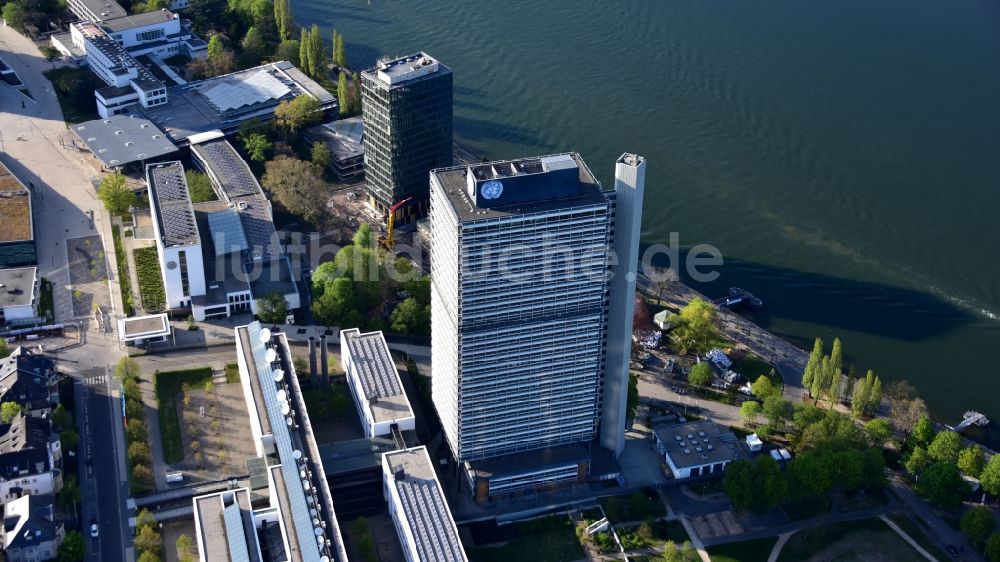 Bonn aus der Vogelperspektive: Hochhaus- Gebäude United Nations Campus Bonn im Ortsteil Gronau in Bonn im Bundesland Nordrhein-Westfalen, Deutschland