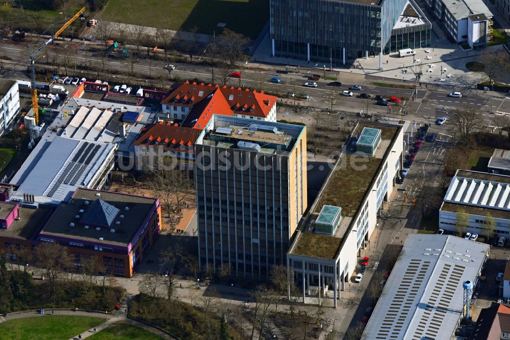 Luftbild Karlsruhe - Hochhaus- Gebäude der Universität KIT- Bibliothek in Karlsruhe im Bundesland Baden-Württemberg, Deutschland