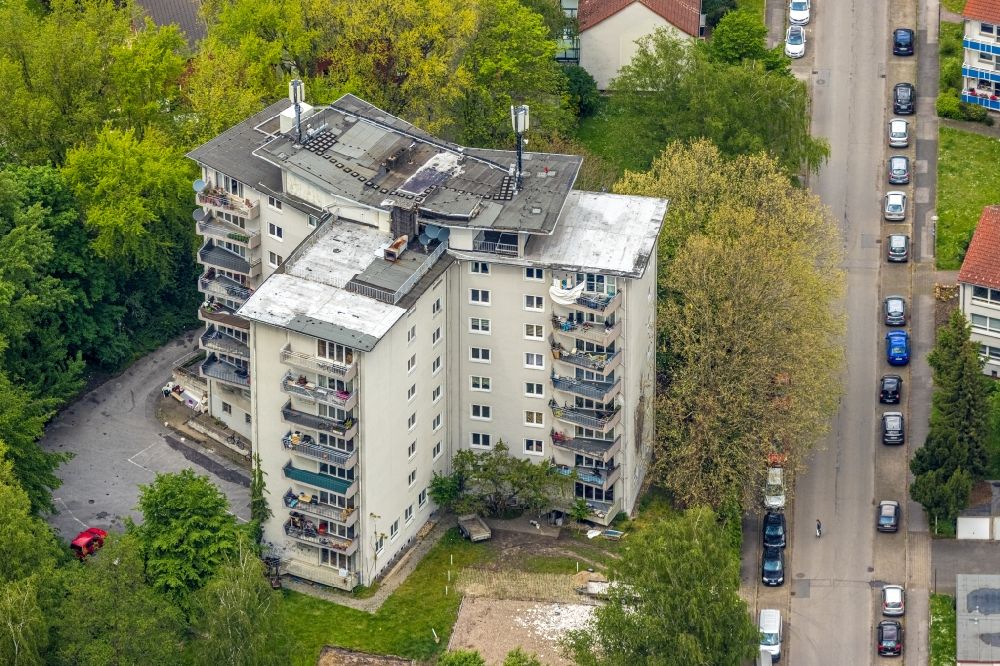 Gladbeck von oben - Hochhaus- Gebäude im Wohngebiet am Busfortshof in Gladbeck im Bundesland Nordrhein-Westfalen, Deutschland
