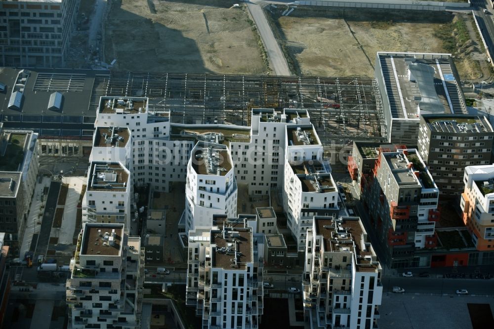 Luftbild Gennevilliers - Hochhaus- Gebäude im Wohngebiet in Gennevilliers in Ile-de-France, Frankreich