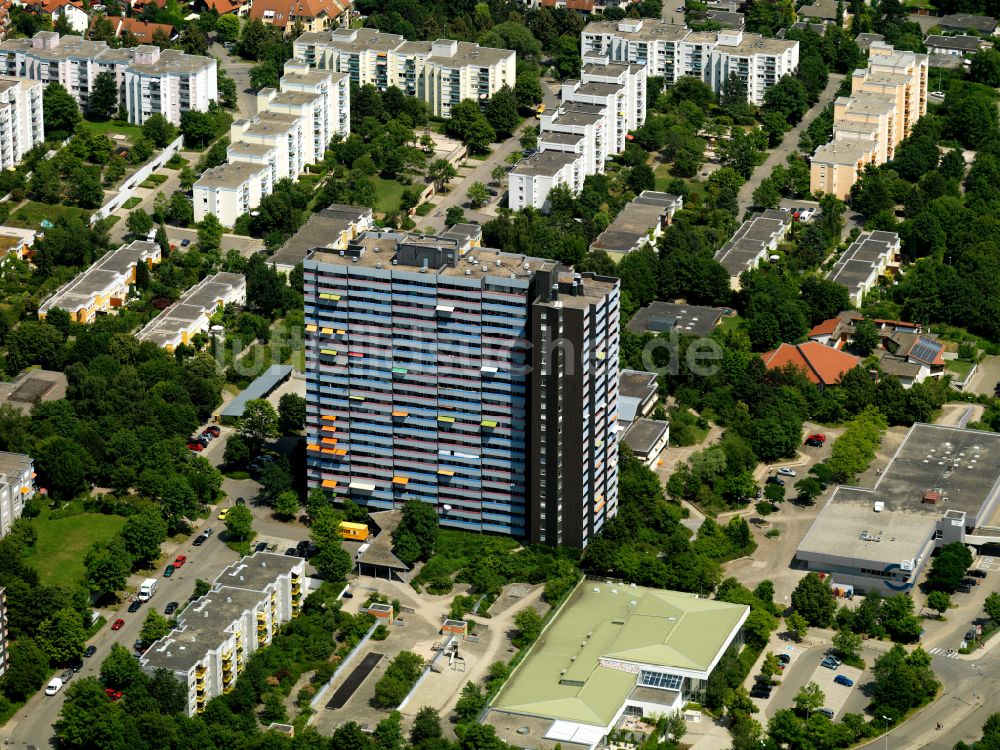 Luftaufnahme Tübingen - Hochhaus- Gebäude im Wohngebiet in Tübingen im Bundesland Baden-Württemberg, Deutschland