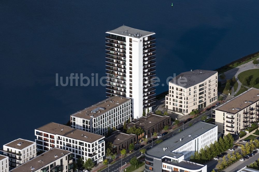 Luftbild Bremen - Hochhaus- Gebäude im Wohngebiet an der Weser in Bremen, Deutschland