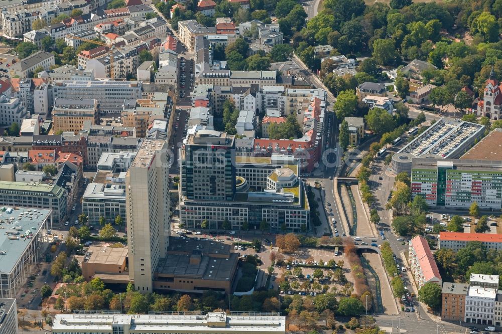 Luftaufnahme Leipzig - Hochhaus des Hotelgebäude- Komplexes The Westin Leipzig an der Gerberstraße in Leipzig im Bundesland Sachsen