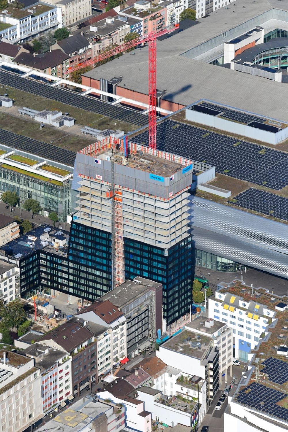 Basel von oben - Hochhaus- Neubau Claraturm im Ortsteil Clara in Basel, Schweiz