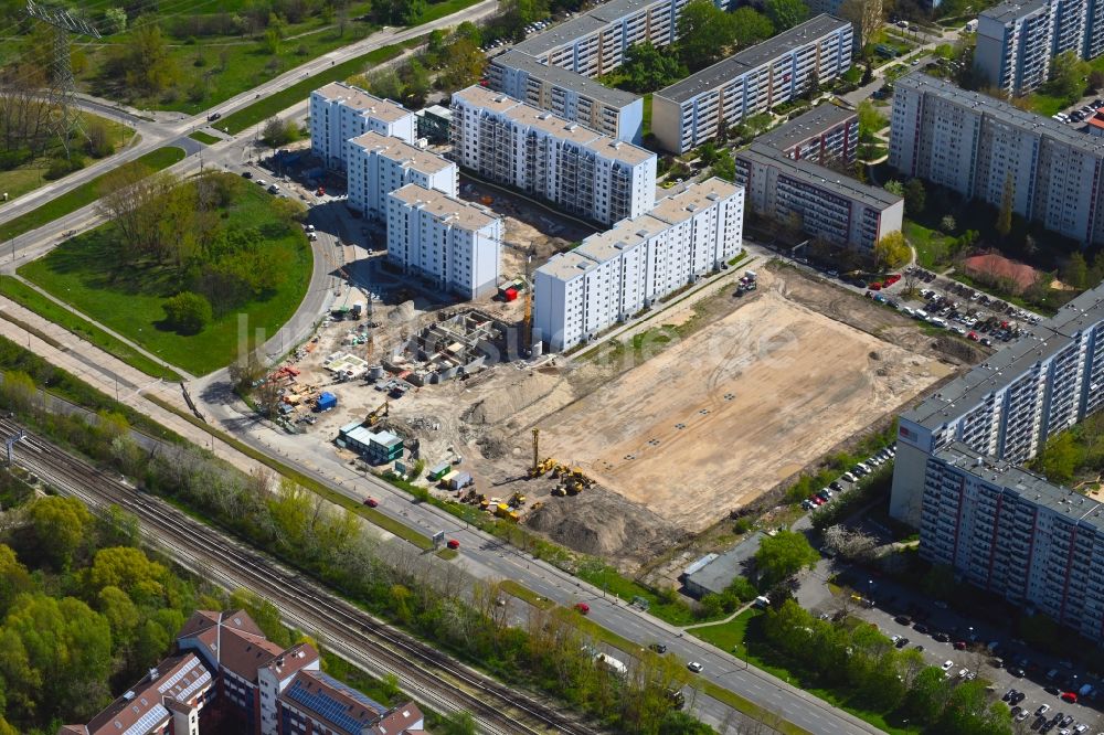 Luftaufnahme Berlin - Hochhaus- Neubau Wuhletaler Fenster im Ortsteil Marzahn in Berlin, Deutschland
