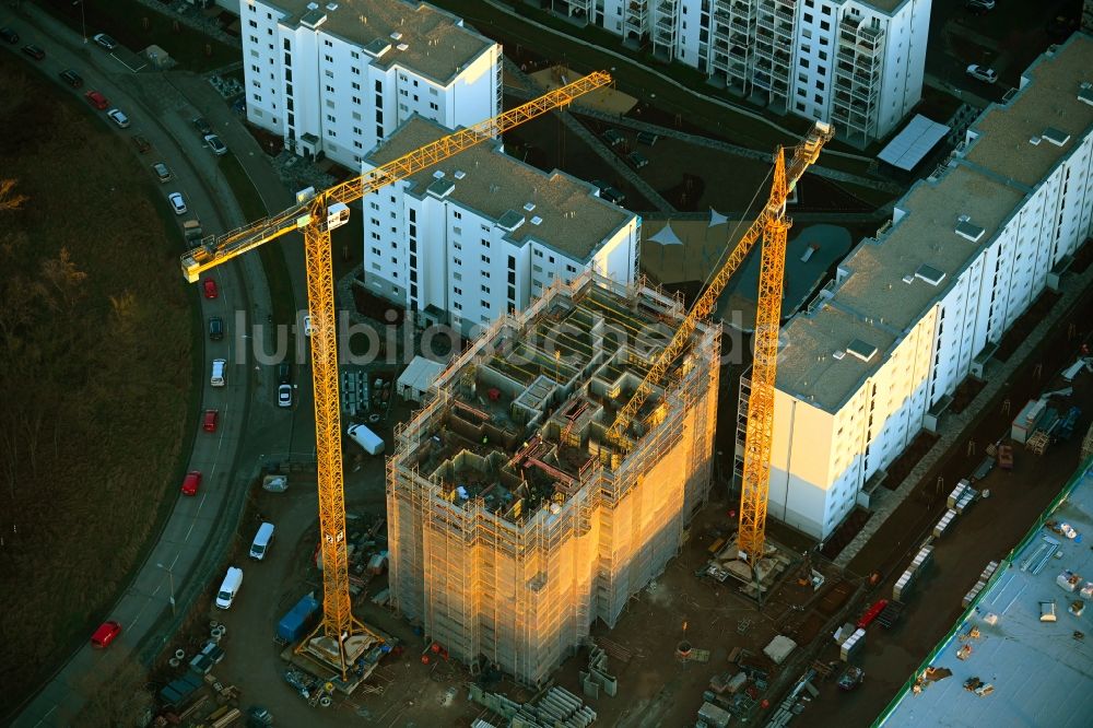 Luftbild Berlin - Hochhaus- Neubau Wuhletaler Fenster im Ortsteil Marzahn in Berlin, Deutschland