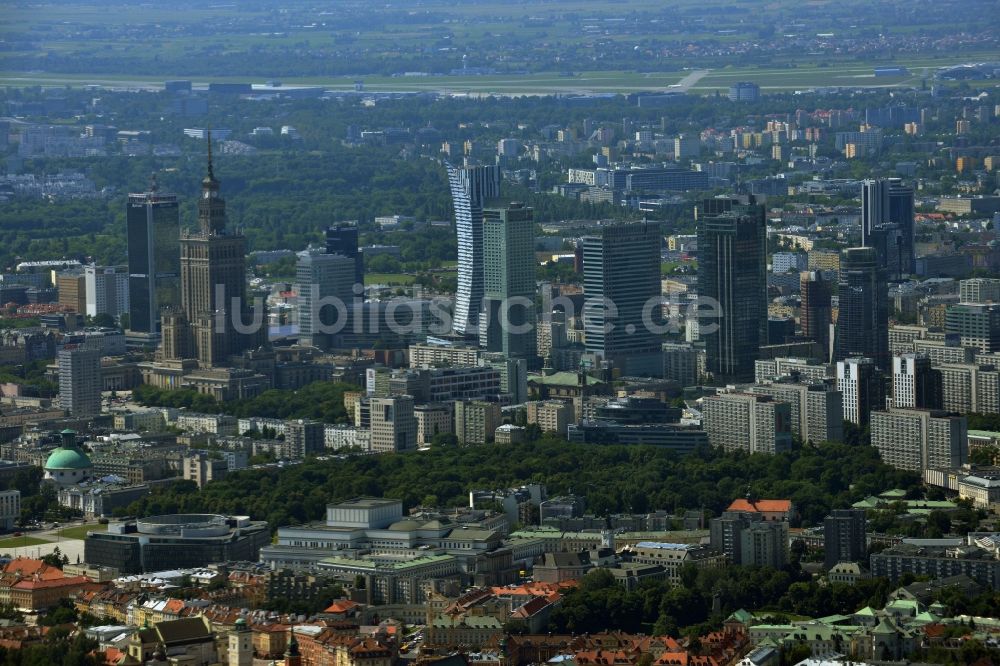 Luftbild Warschau - Hochhaus- Skyline im Stadtzentrum der Hauptstadt Warschau in Polen