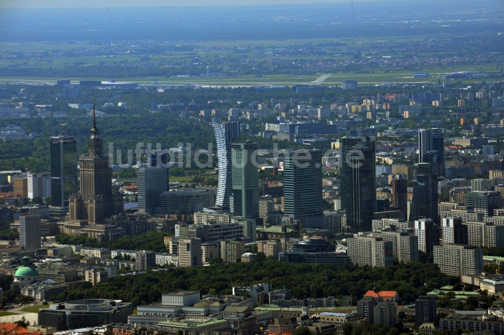 Luftaufnahme Warschau - Hochhaus- Skyline im Stadtzentrum der Hauptstadt Warschau in Polen
