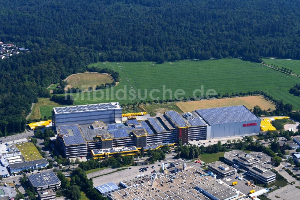 Pforzheim von oben - Hochregal- Lager-Gebäudekomplex und Logistikzentrum auf dem Gelände KLINGEL in Pforzheim im Bundesland Baden-Württemberg, Deutschland