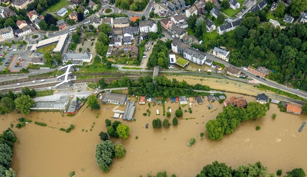 Bochum von oben - Hochwasserschäden der Flutkatastrophe am Bahnhof in Bochum im Bundesland Nordrhein-Westfalen, Deutschland