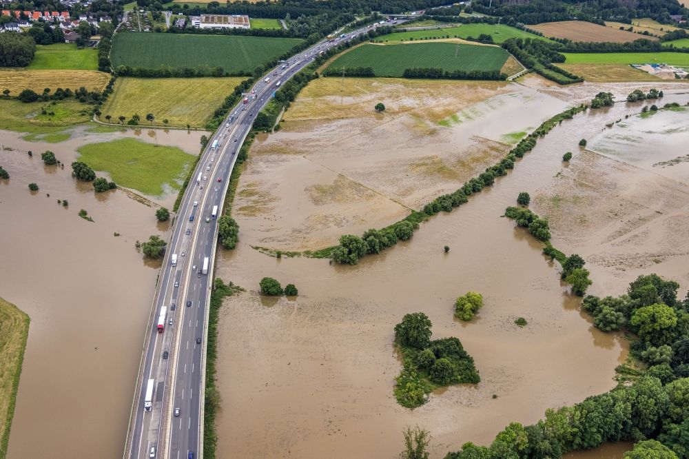 Luftaufnahme Schwerte - Hochwasserschäden der Flutkatastrophe Schwerte Ergste Autobahnbrücke E41 in Schwerte im Bundesland Nordrhein-Westfalen, Deutschland