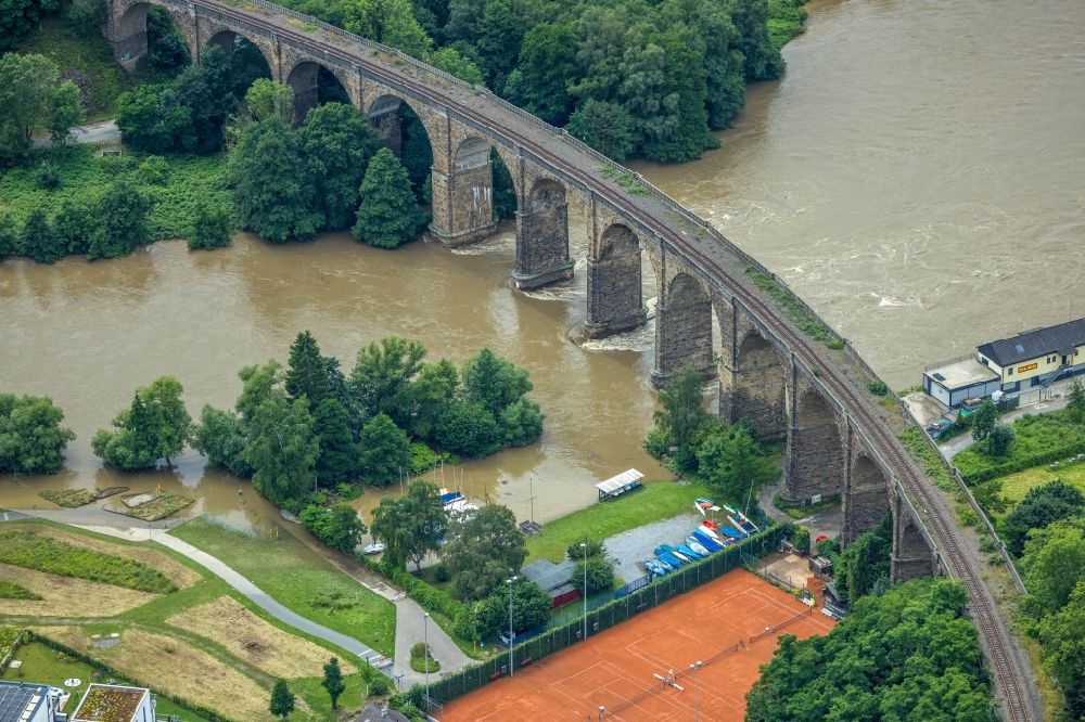 Luftbild Herdecke - Hochwasserschäden der Flutkatastrophe am Ufer der Ruhr in Herdecke im Bundesland Nordrhein-Westfalen, Deutschland