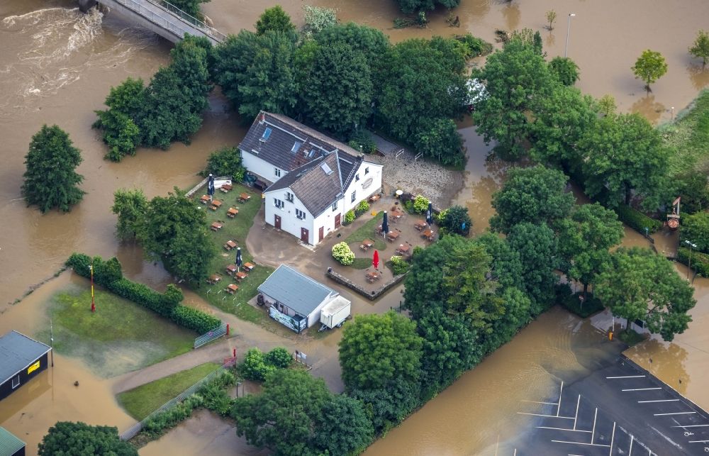 Luftaufnahme Witten - Hochwasserschäden der Flutkatastrophe am Zollhaus an der Lakebrücke am Ruhrtal in Witten im Bundesland Nordrhein-Westfalen, Deutschland
