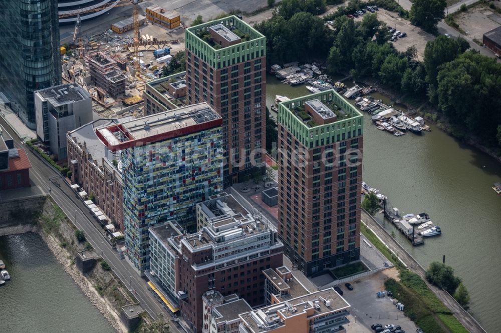 Luftaufnahme Düsseldorf - Hotelanlage INNSIDE DÜSSELDORF HAFEN in Düsseldorf im Bundesland Nordrhein-Westfalen, Deutschland