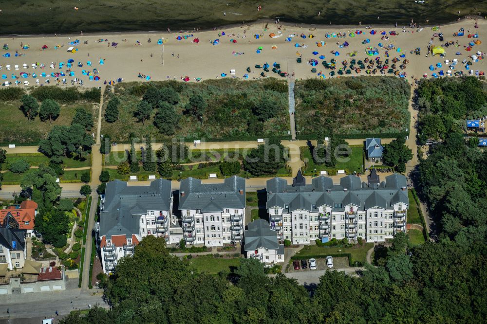 Zinnowitz von oben - Hotelanlage Strandpalais Zinnowitzer Hof in Zinnowitz im Bundesland Mecklenburg-Vorpommern, Deutschland