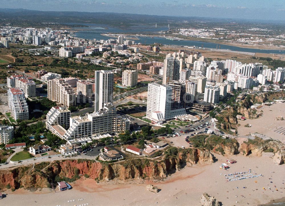 Praia da Rocha von oben - Hotelkomplex in Praia da Rocha an der Algarve in Portugal