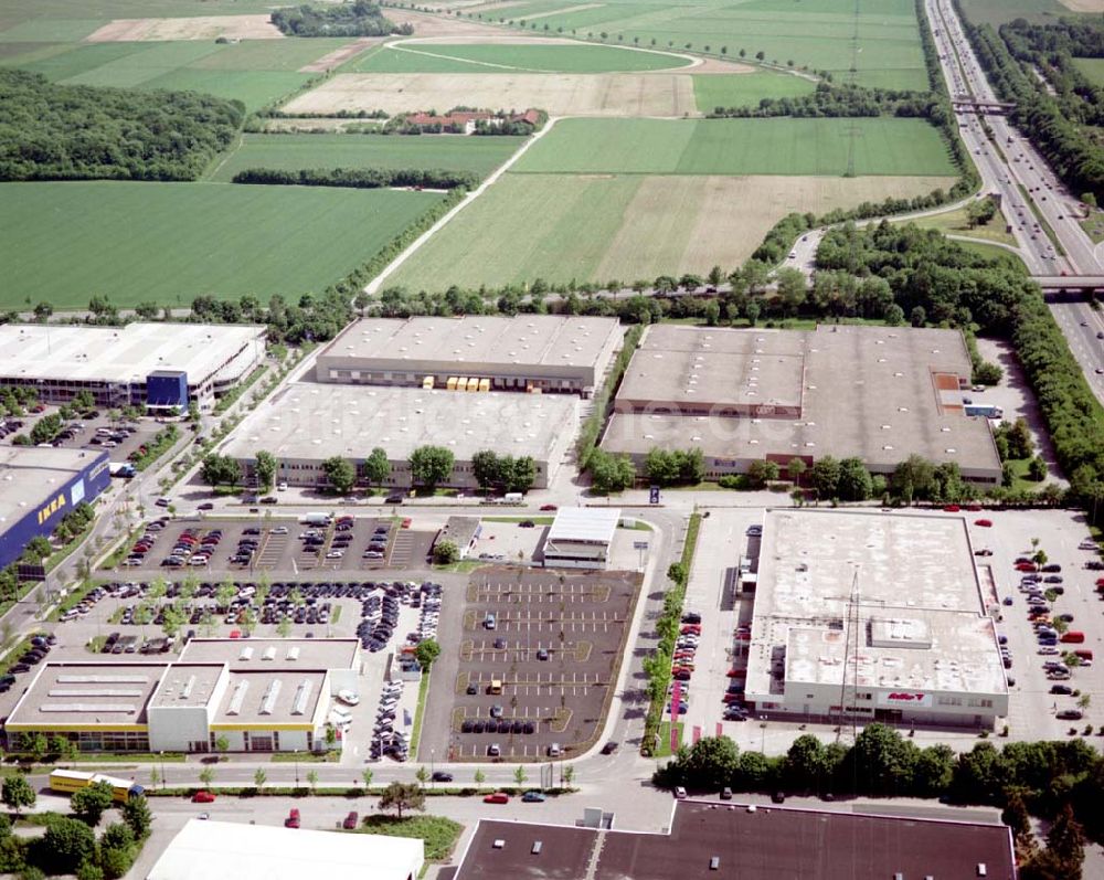 Luftaufnahme Eching bei München - IKEA - Einrichtungshaus und vermietete Grundstücke bei Eching im Gewerbegebiet Ost an der Autobahn A9.