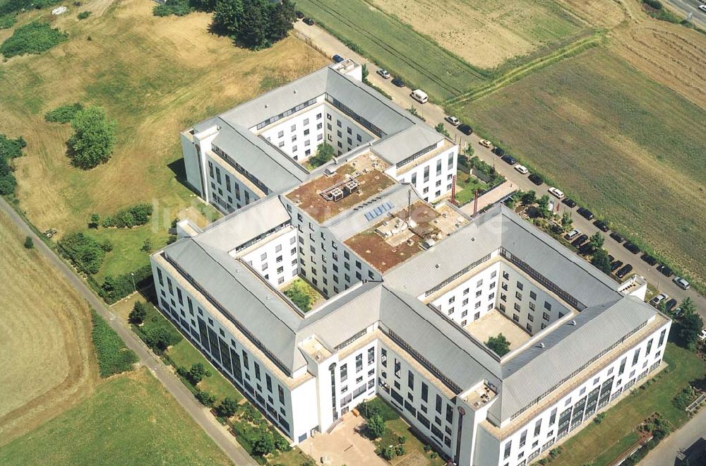 Luftbild Schwalbach/Taunus - Immobilienkomplex der HVB-Immobilienmanagement AG in Schwalbach / Taunus