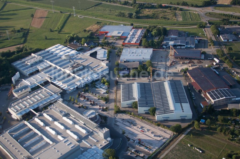 Achern aus der Vogelperspektive: Industrie- und Gewerbegebiet in Achern im Bundesland Baden-Württemberg, Deutschland