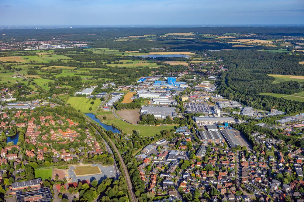 Luftaufnahme Buxtehude - Industrie- und Gewerbegebiet Alter Postweg in Buxtehude im Bundesland Niedersachsen, Deutschland