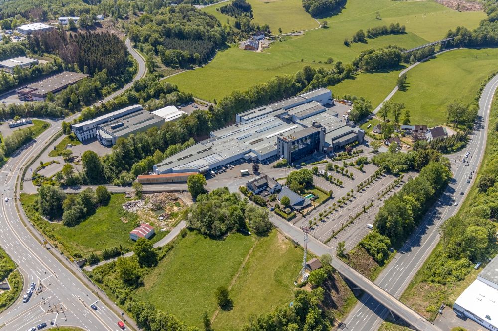 Luftaufnahme Meinerzhagen - Industrie- und Gewerbegebiet bei Scherl in Meinerzhagen im Bundesland Nordrhein-Westfalen, Deutschland