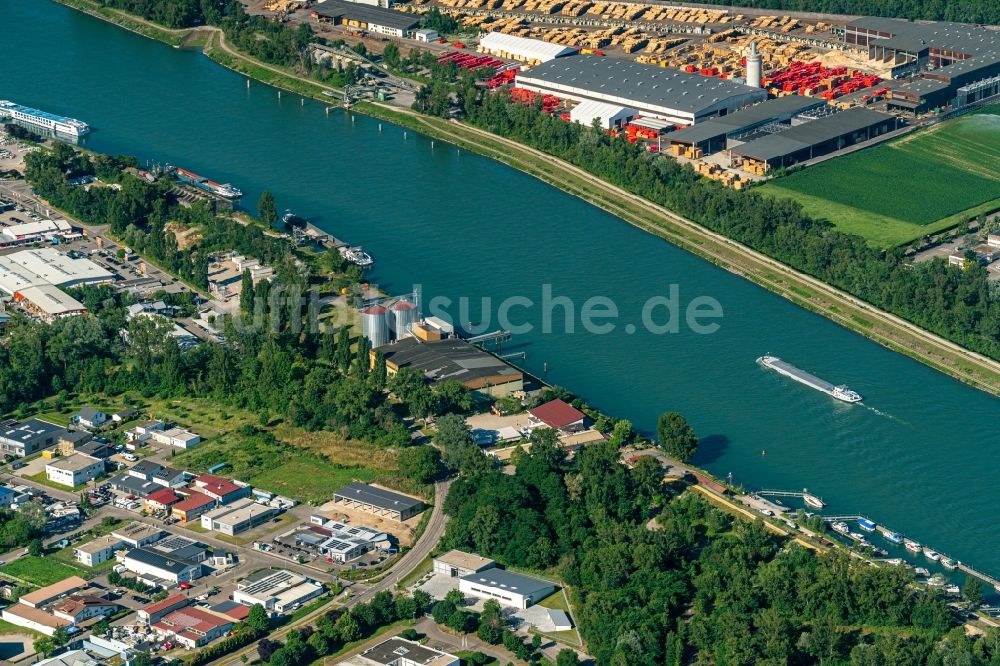 Luftbild Breisach am Rhein - Industrie- und Gewerbegebiet in Breisach am Rheinhafen im Bundesland Baden-Württemberg, Deutschland
