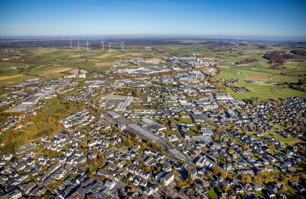 Luftaufnahme Brilon - Industrie- und Gewerbegebiet in Brilon im Bundesland Nordrhein-Westfalen, Deutschland