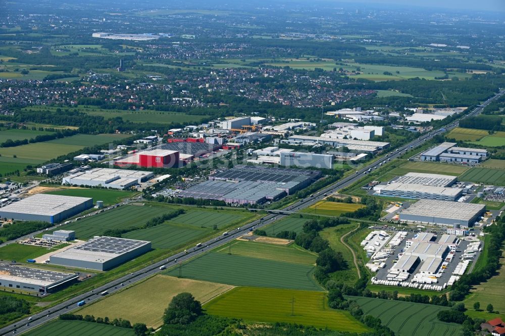 Luftbild Bönen - Industrie- und Gewerbegebiet entlang der Autobahn BAB A2 in Bönen im Bundesland Nordrhein-Westfalen, Deutschland