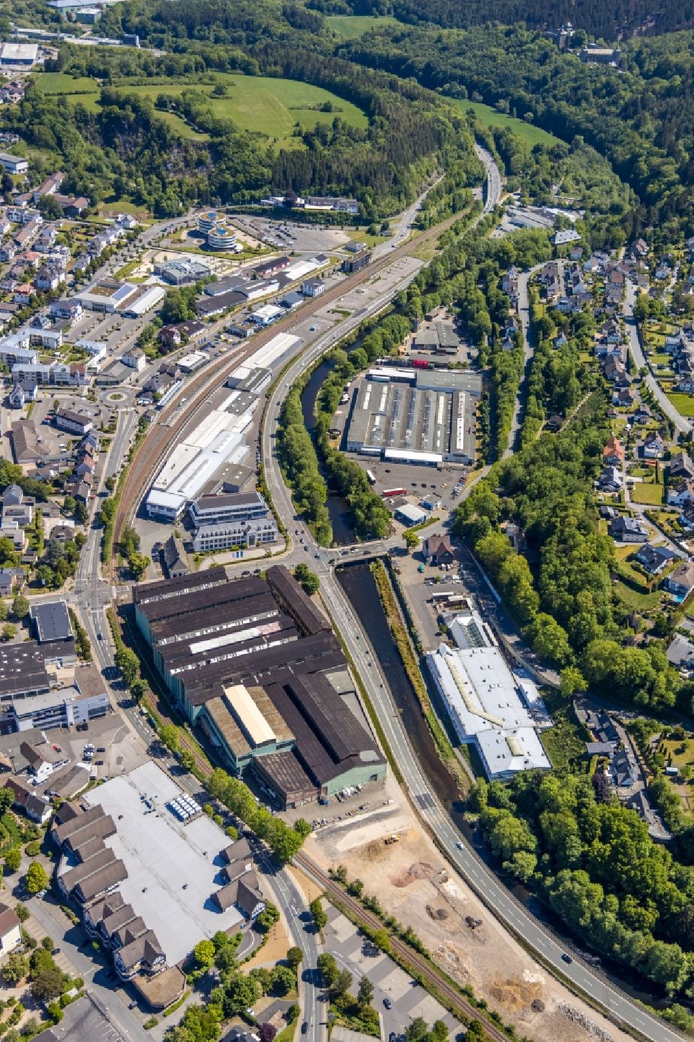 Luftbild Attendorn - Industrie- und Gewerbegebiet entlang der Straßen Am Zollstock und Am Wassertor in Attendorn im Bundesland Nordrhein-Westfalen, Deutschland