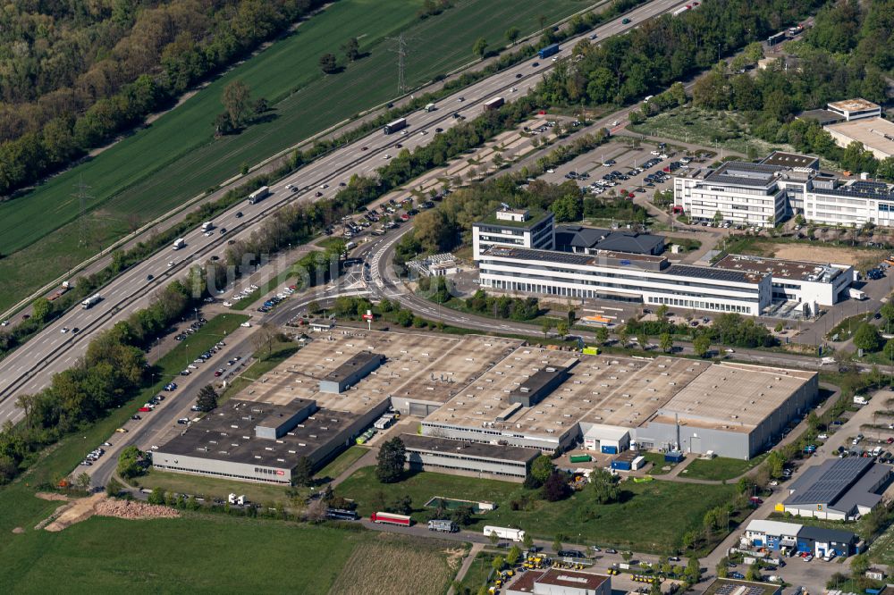 Luftbild Ettlingen - Industrie- und Gewerbegebiet in Ettlingen im Bundesland Baden-Württemberg, Deutschland