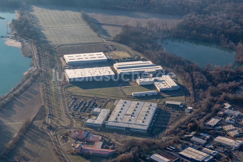 Hagenbach von oben - Industrie- und Gewerbegebiet mit Faurecia, Groke Türen, Linde+Wiemann und Noblesse in Hagenbach im Bundesland Rheinland-Pfalz, Deutschland