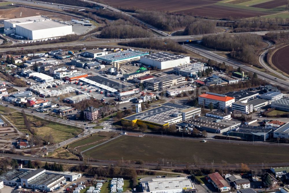 Luftaufnahme Gärtringen - Industrie- und Gewerbegebiet an der B14 in Gärtringen im Bundesland Baden-Württemberg, Deutschland