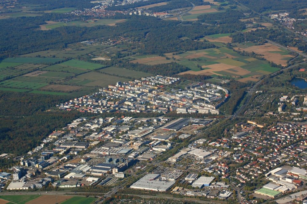 Luftaufnahme Freiburg im Breisgau - Industrie- und Gewerbegebiet Haid mit Stadtteil Rieselfeld Planungsgebiet Dietenbach in Freiburg im Breisgau im Bundesland Baden-Württemberg, Deutschland