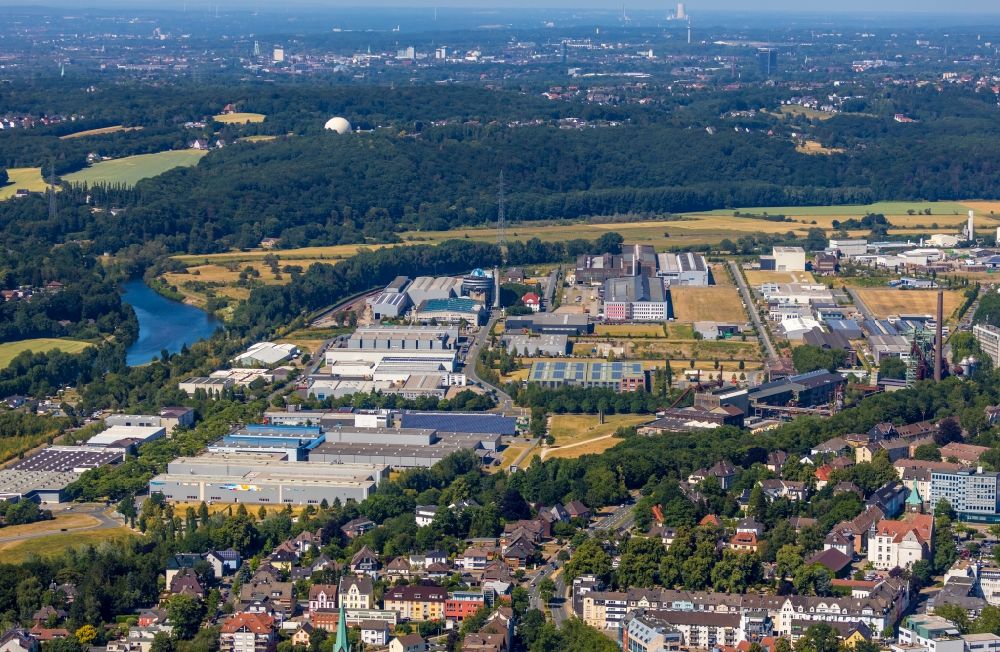 Hattingen aus der Vogelperspektive: Industrie- und Gewerbegebiet in Hattingen im Bundesland Nordrhein-Westfalen, Deutschland