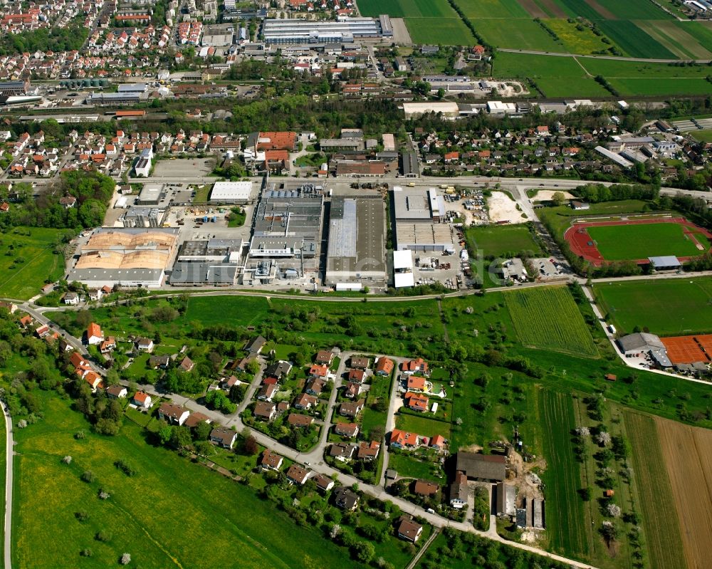 Holzheim von oben - Industrie- und Gewerbegebiet in Holzheim im Bundesland Baden-Württemberg, Deutschland