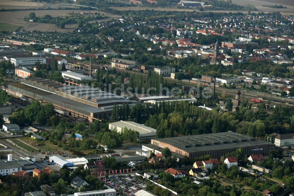 Köthen (Anhalt) aus der Vogelperspektive: Industrie- und Gewerbegebiet in Köthen (Anhalt) im Bundesland Sachsen-Anhalt