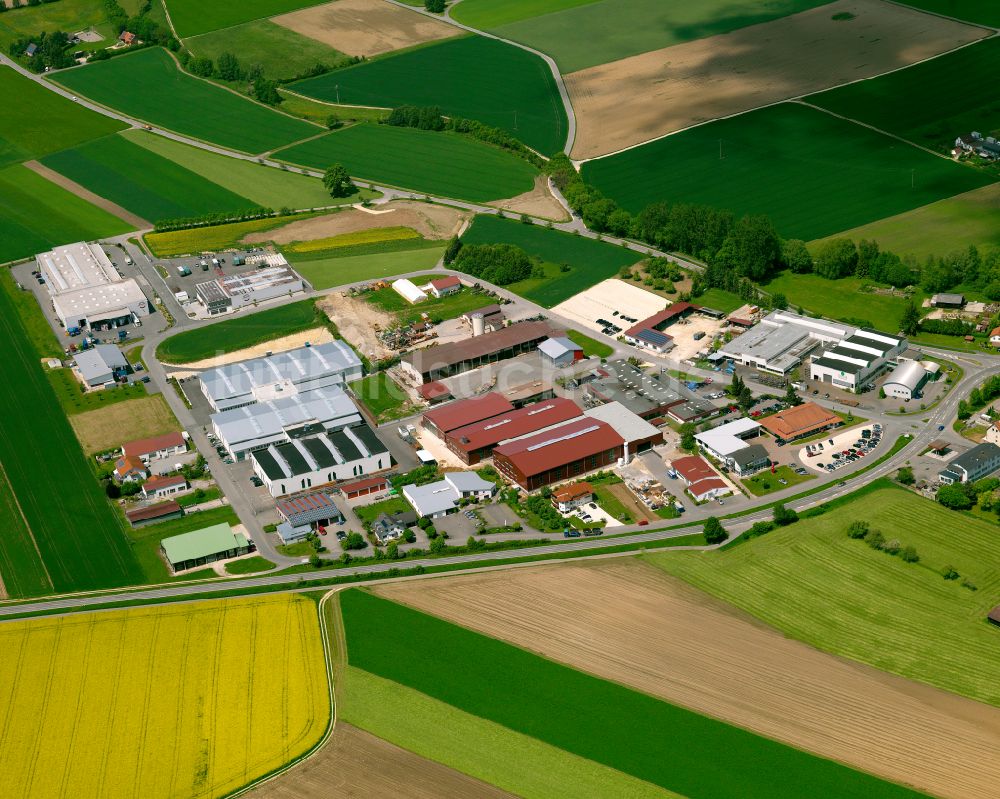 Luftaufnahme Langenenslingen - Industrie- und Gewerbegebiet in Langenenslingen im Bundesland Baden-Württemberg, Deutschland