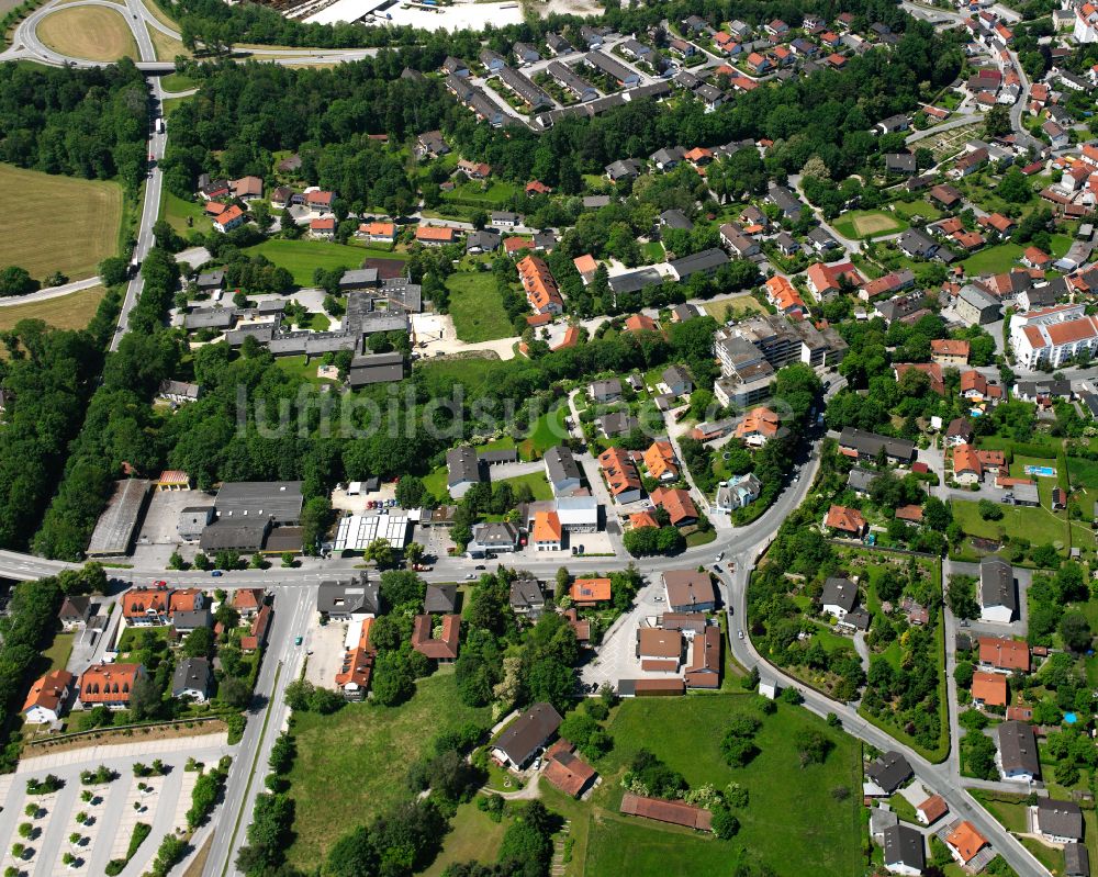 Neuötting aus der Vogelperspektive: Industrie- und Gewerbegebiet in Neuötting im Bundesland Bayern, Deutschland
