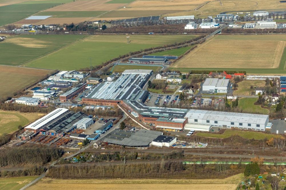 Luftaufnahme Holzwickede - Industrie- und Gewerbegebiet im Ortsteil Brackel in Holzwickede im Bundesland Nordrhein-Westfalen, Deutschland